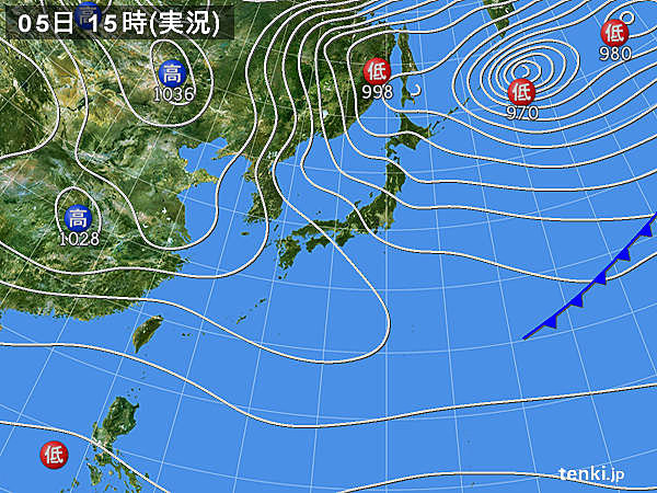 実況天気図(2015年12月05日)