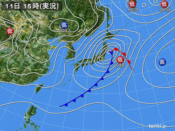 実況天気図(2015年12月11日)