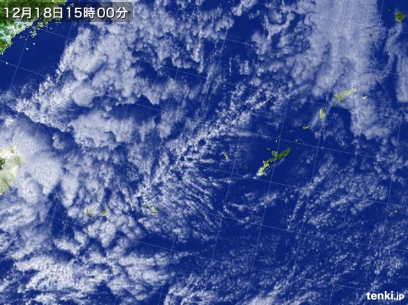 実況天気図(2015年12月18日)