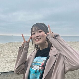 清水　茜音