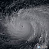 台風8号　猛烈な勢力に発達し、日本の南へ