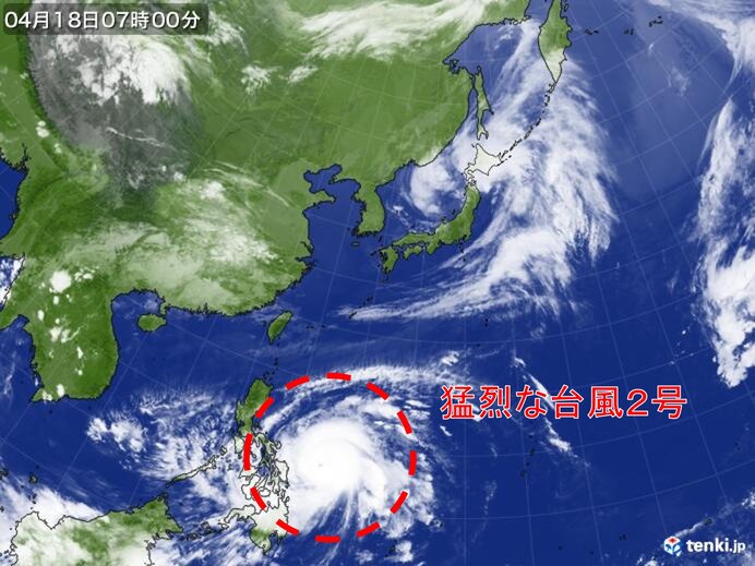 猛烈な台風2号　中心気圧895hPaに　暴風域を伴って北上　日本列島への影響は?