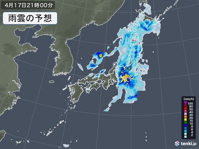 夜は東海や関東で激しい雨も