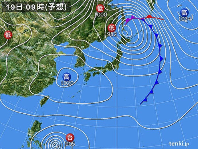 低気圧　1つにまとまりながら急発達