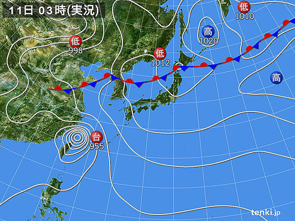 11日　猛烈な暑さ　午後は滝のような雨