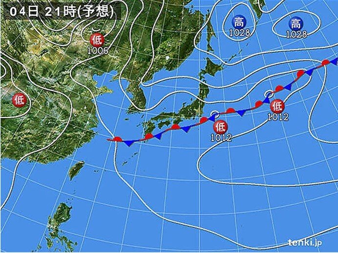 秋雨前線が本州付近に停滞