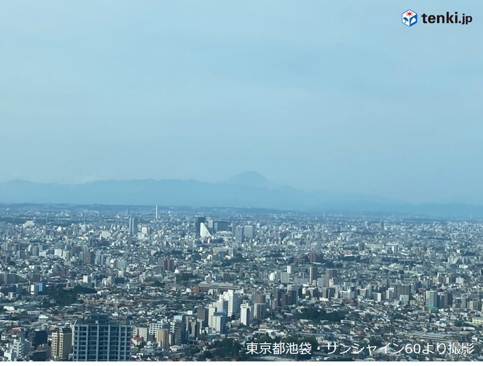 東京都心　空気が乾き　富士山の姿も