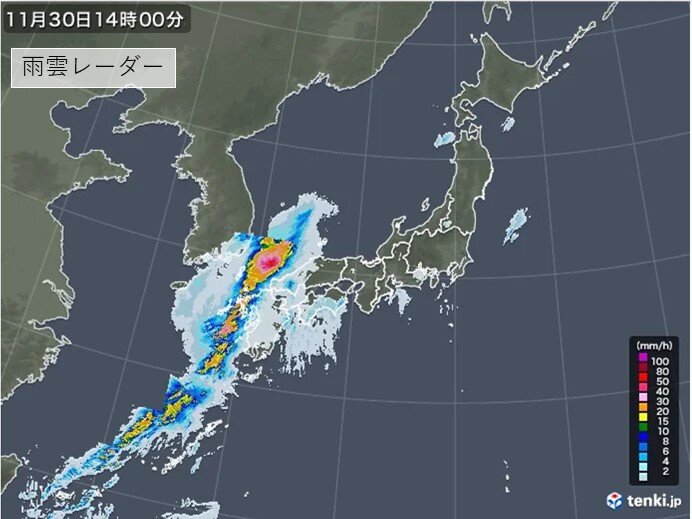 西から活発な雨雲　長崎県で1時間に30ミリ以上の激しい雨　関東も雲が広がり始める