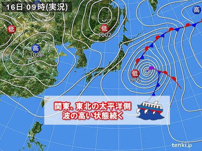 台風は波に始まり、波に終わる