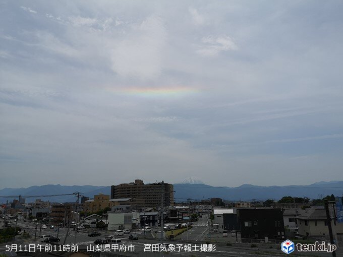 虹の帯「環水平アーク」出現　関東甲信は天気がゆっくり下り坂