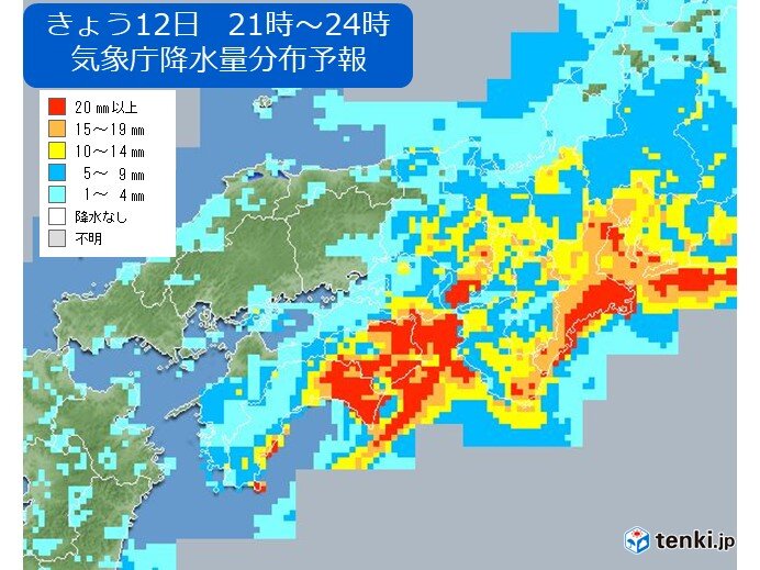 きょう12日(木)　今夜は雷を伴って激しく降る所も　山沿いでは土砂災害　都市部でも低い土地の浸水や河川の増水に注意