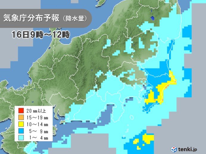 沿岸部ではザーザー降りの所も