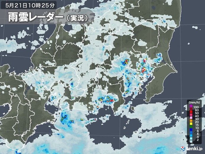 東京湾周辺に発達した雨雲　短い時間にザッと降るゲリラ雷雨に注意