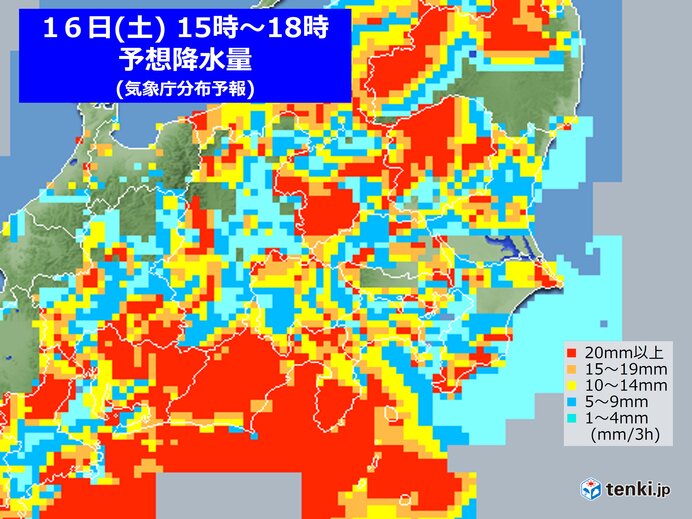 あちらこちらで雨雲・雷雲が発達