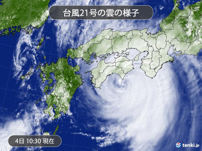 四国で猛烈な風・雨