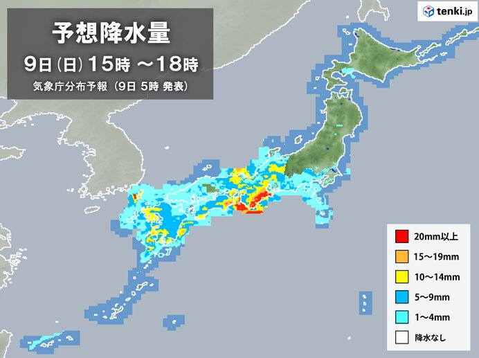 高気圧の中心は北へ　西から前線や低気圧