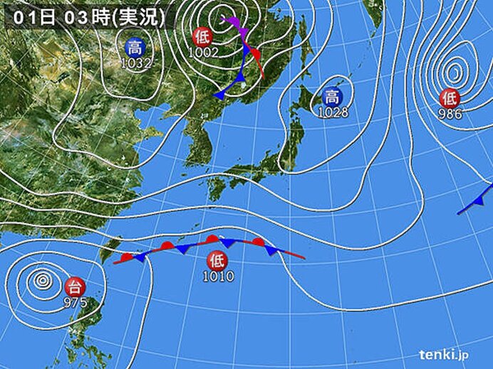 前線や台風22号周辺の暖湿流　沖縄は先島諸島を中心に活発な雨雲　大雨災害に警戒