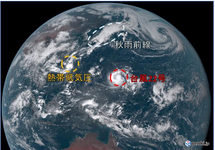 台風22号「猛烈な」勢力に　本州には前線