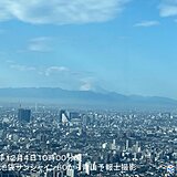富士山に「笠雲」が出現