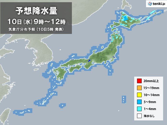 北と南は急な雨や雷雨に注意