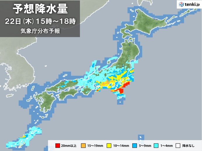 強雨エリアは東へ