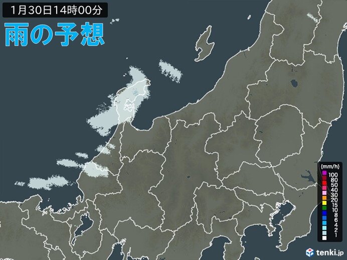 能登半島に雨雲近づく