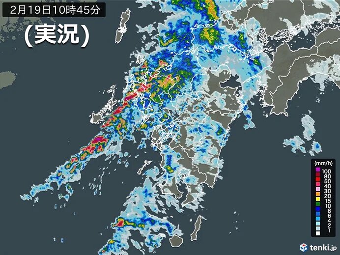 九州　19日 昼過ぎにかけて局地的に激しい雨や雷　南よりの強風・高波注意