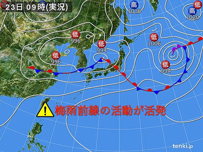 九州北部から北陸に活発な雨雲
