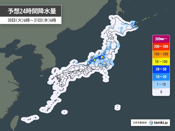 北陸・東北　局地的に激しい雨