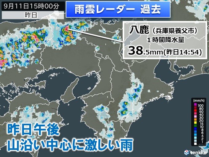 昨日11日　関西の所々でにわか雨　山沿いでは激しい雨も