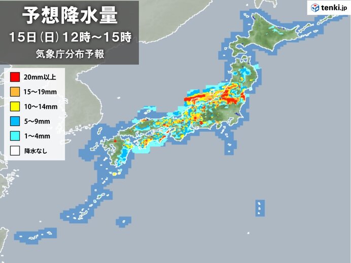 台風から離れている地域も大気の状態が非常に不安定