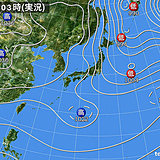 11日　広く晴れるが　西から雨雲ジワリ