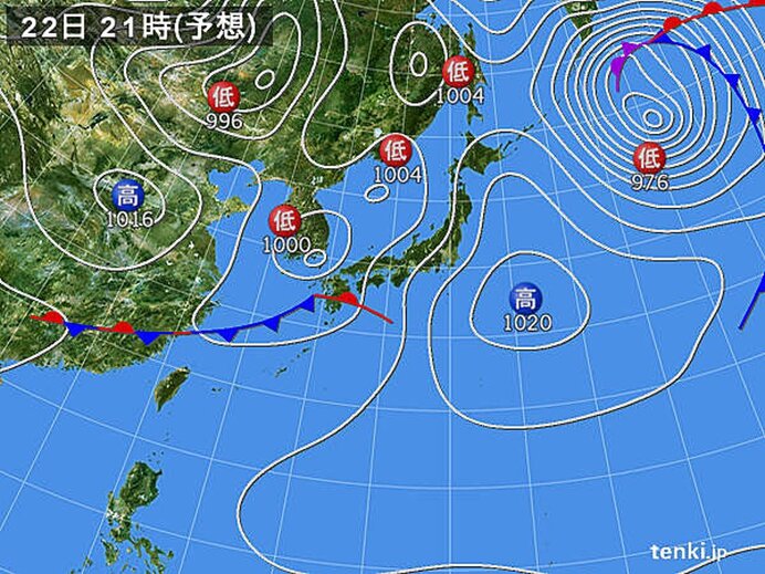 今日22日(火)は全国的に気圧が低下