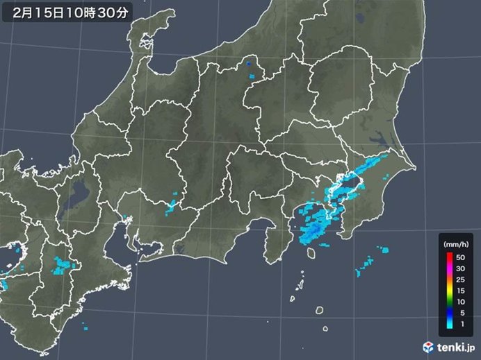 関東　気温が低く、雨ではなく雪
