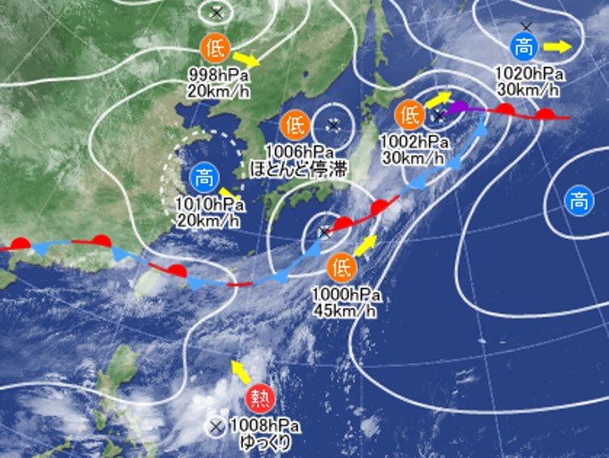 那覇でバケツをひっくり返したような雨