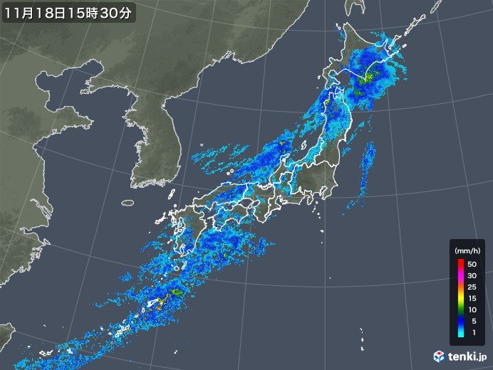 前線が日本列島を通過中　発達した雨雲は次第に東へ