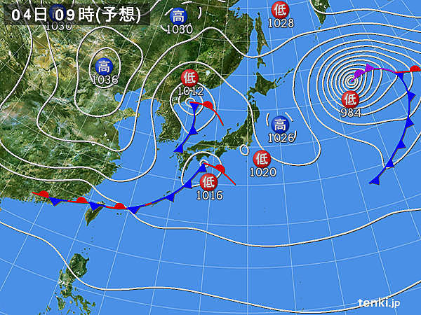 低気圧や前線の雨雲が通過