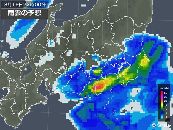 関東　帰宅時ザーザー降り　横なぐりの雨や激しい雨も