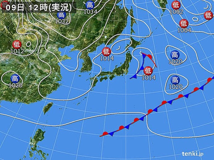 雷鳴が聞こえたら屋内や車内に避難