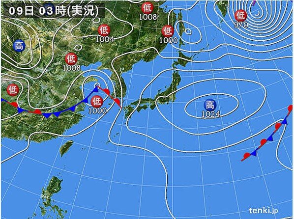 高気圧は東へ　西からは低気圧や前線