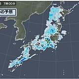明日にかけ広く雨　東京や大阪など25度以上で蒸し暑く