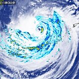 台風9号　非常に強い勢力を保ち北上中　沖縄は1日夜まで警戒
