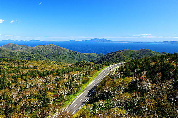 知床横断道路がそろそろ閉鎖 北国の冬じたくが始まる季節になりました Tenki Jpサプリ 17年10月29日 日本気象協会 Tenki Jp