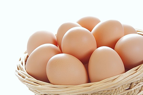 卵の賞味期限が過ぎても食べられるってホント？　生卵とゆで卵の見分け方は？　卵の話アラカルト