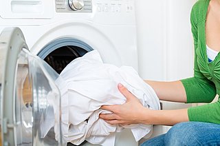 洗濯機のまわしすぎはNG。約10分の洗いで汚れは落ちるんです！