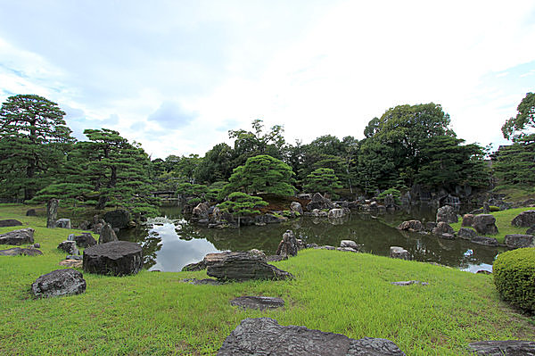 江戸幕府の始まりと終焉の場所となった二条城内