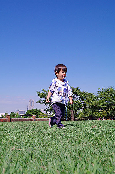 広〜い芝生が最高。子どももきっと大喜びするはず！