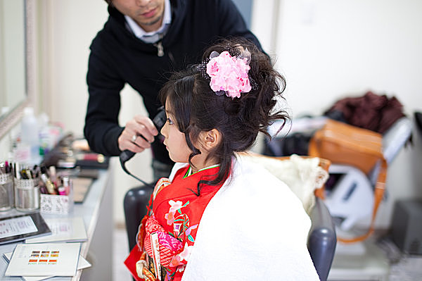 ヘアメイクまでしてくれるプランも