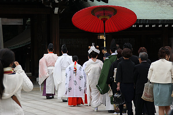 花嫁の良縁の象徴にも