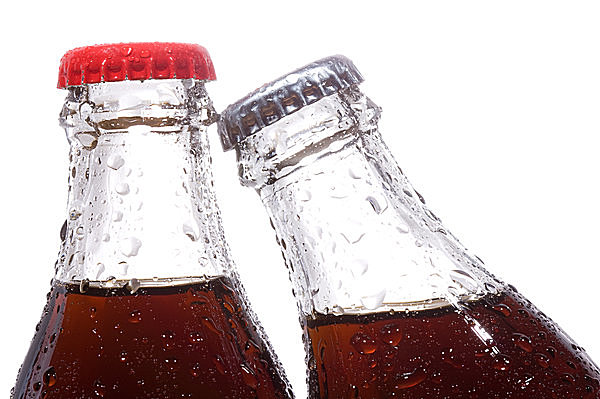 初めてコーラの瓶詰めが米国で行われた日にちなみ、瓶コーラが美味しい理由を検証！